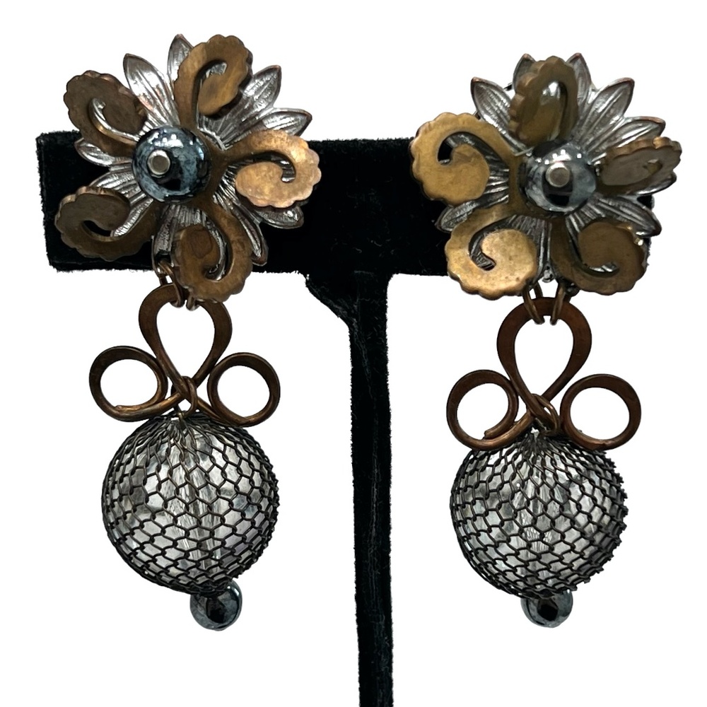 MULTIMEDIA FAUX PEARL ARTISTIC METAL CLIP ON DROP EARRINGS